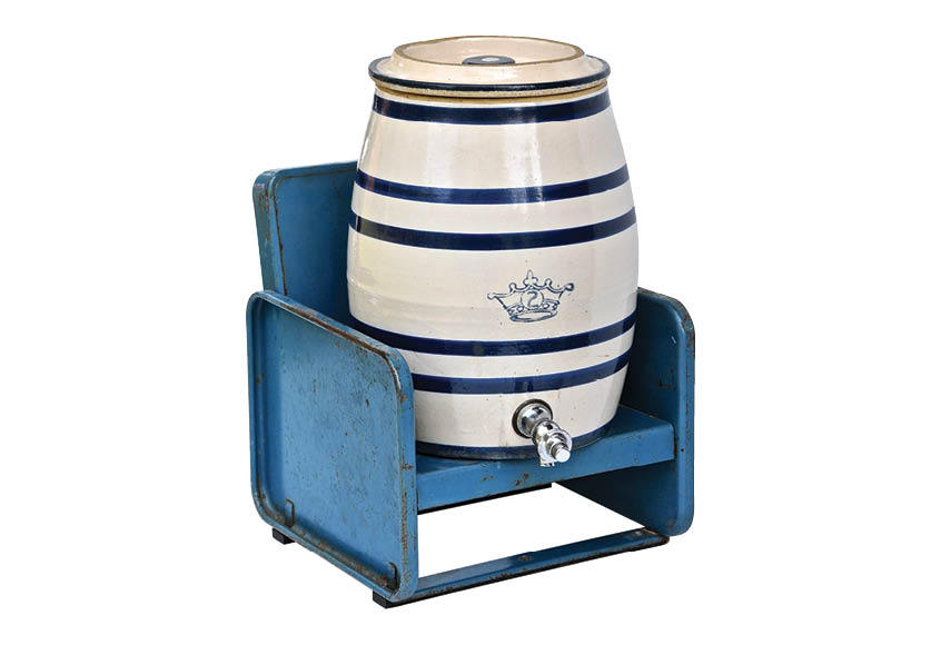 FLYING STAR ANTIQUES